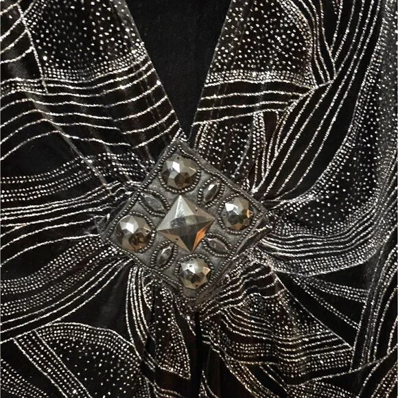 NWT Notations XL Black Velvet 3/4 sleeve empress top with built in tank silver - Picture 3 of 8